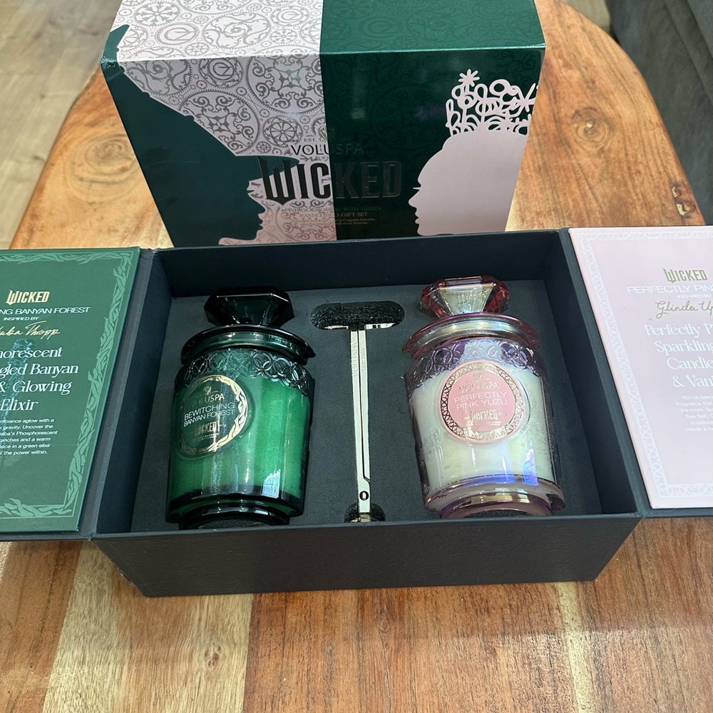 Voluspa Wicked Green and Pink Candle Set